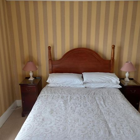 Carraig Rua Bed & Breakfast Килкени Екстериор снимка