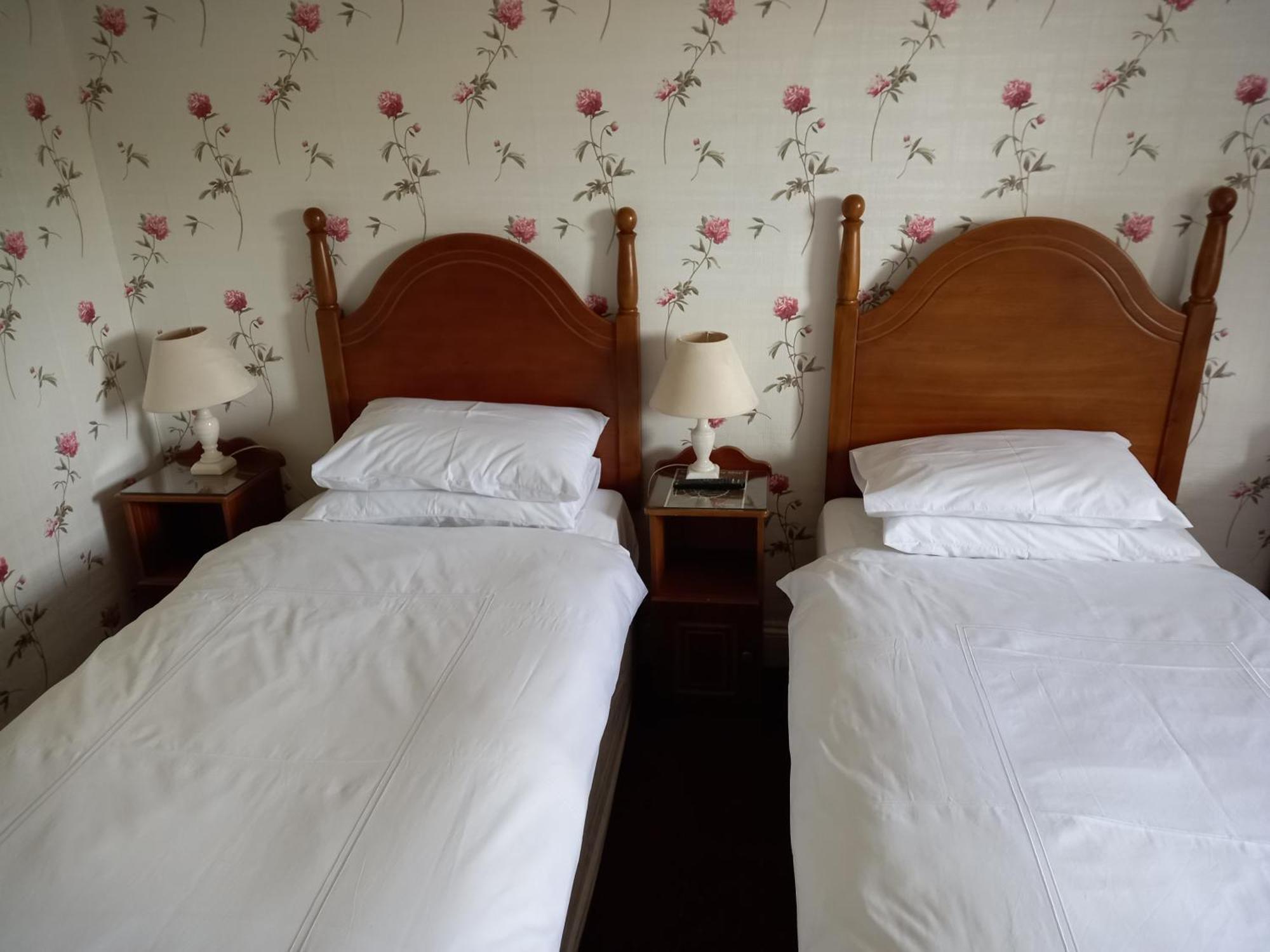 Carraig Rua Bed & Breakfast Килкени Екстериор снимка