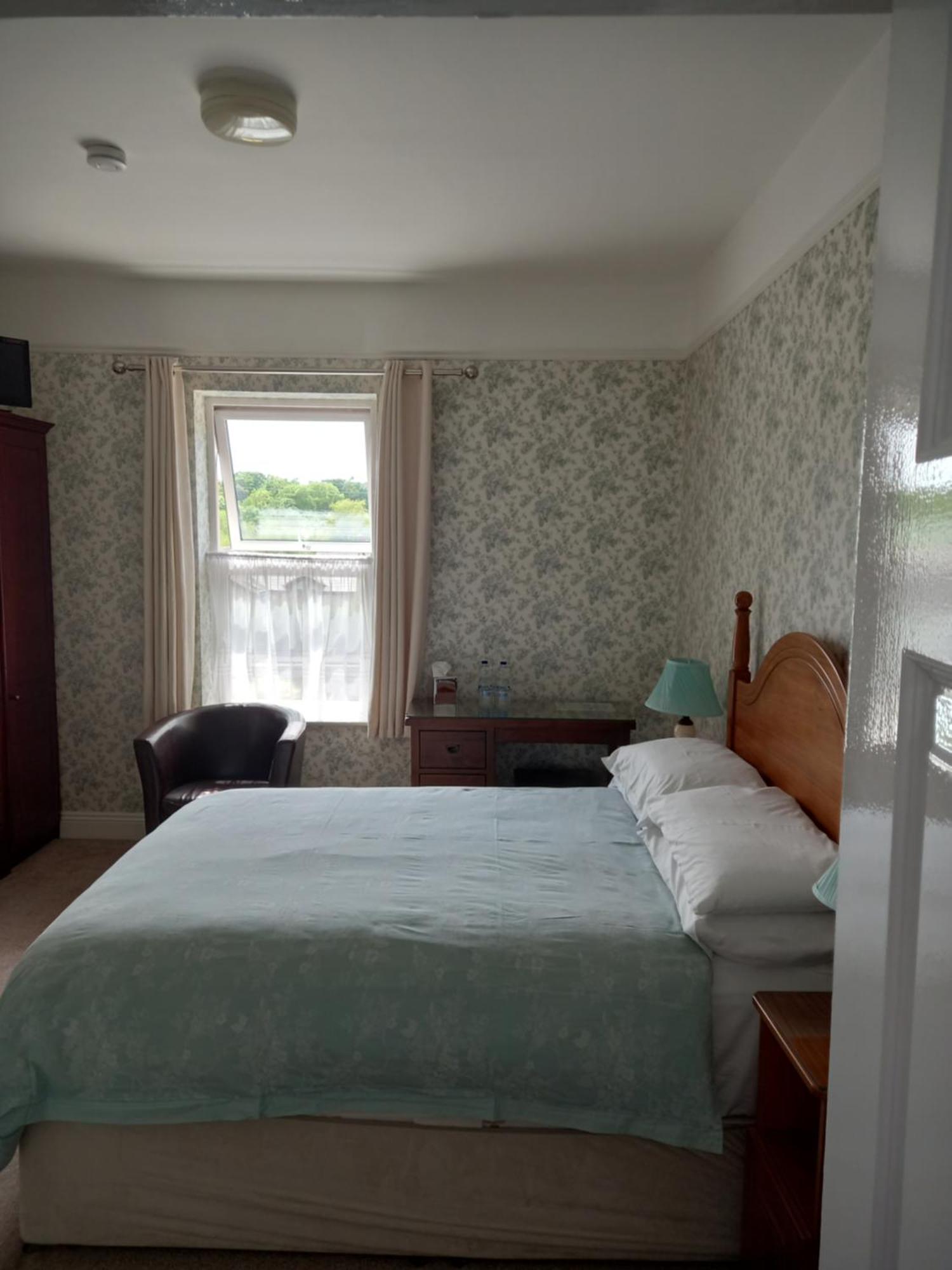 Carraig Rua Bed & Breakfast Килкени Екстериор снимка