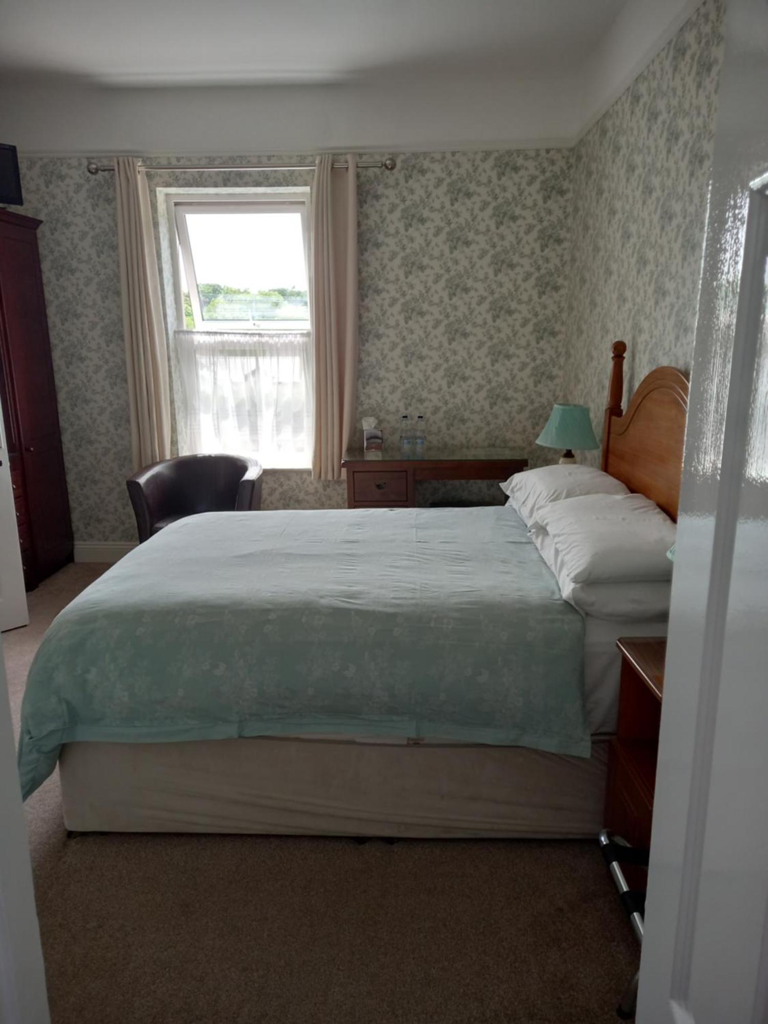 Carraig Rua Bed & Breakfast Килкени Екстериор снимка