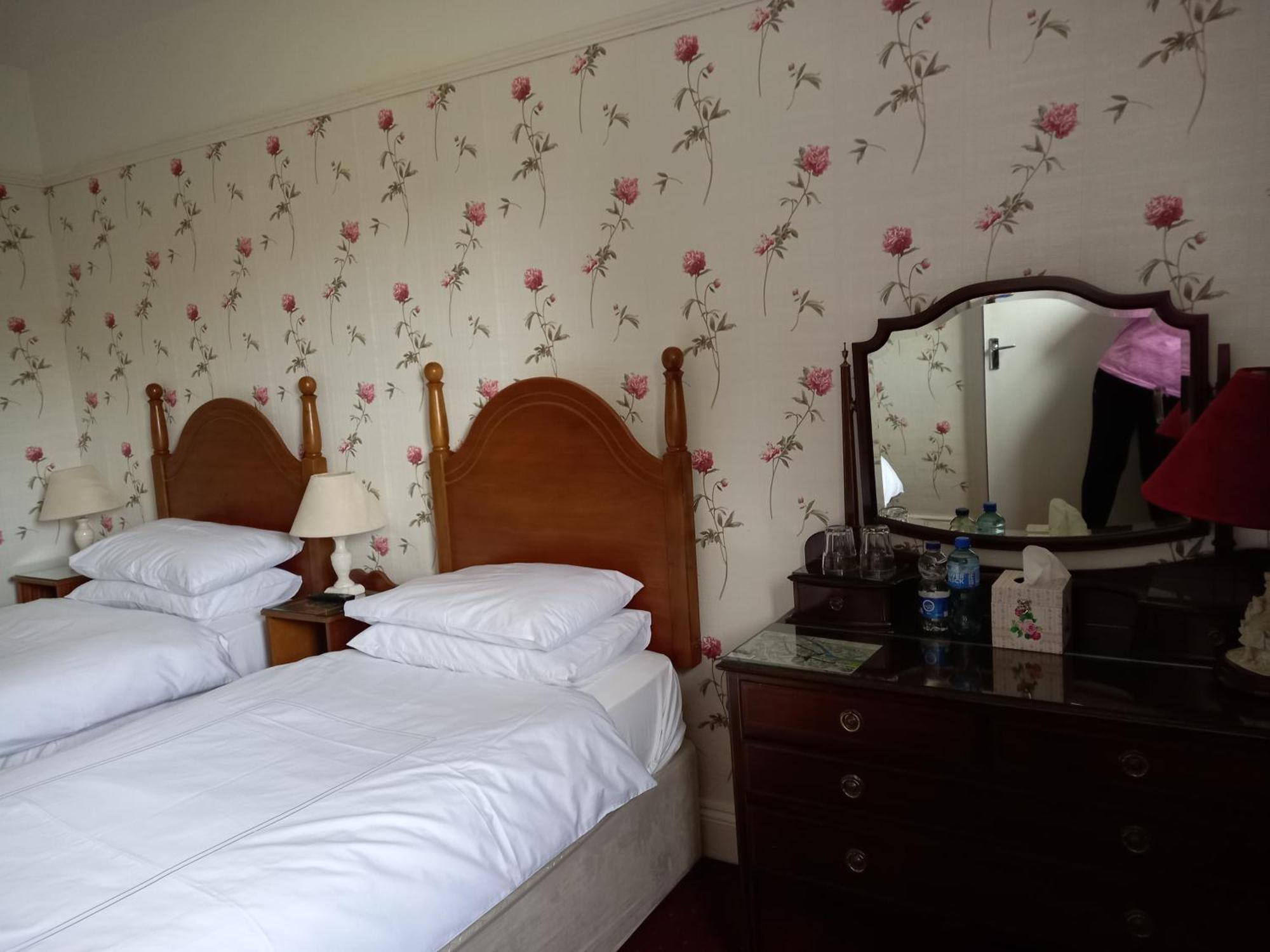 Carraig Rua Bed & Breakfast Килкени Екстериор снимка