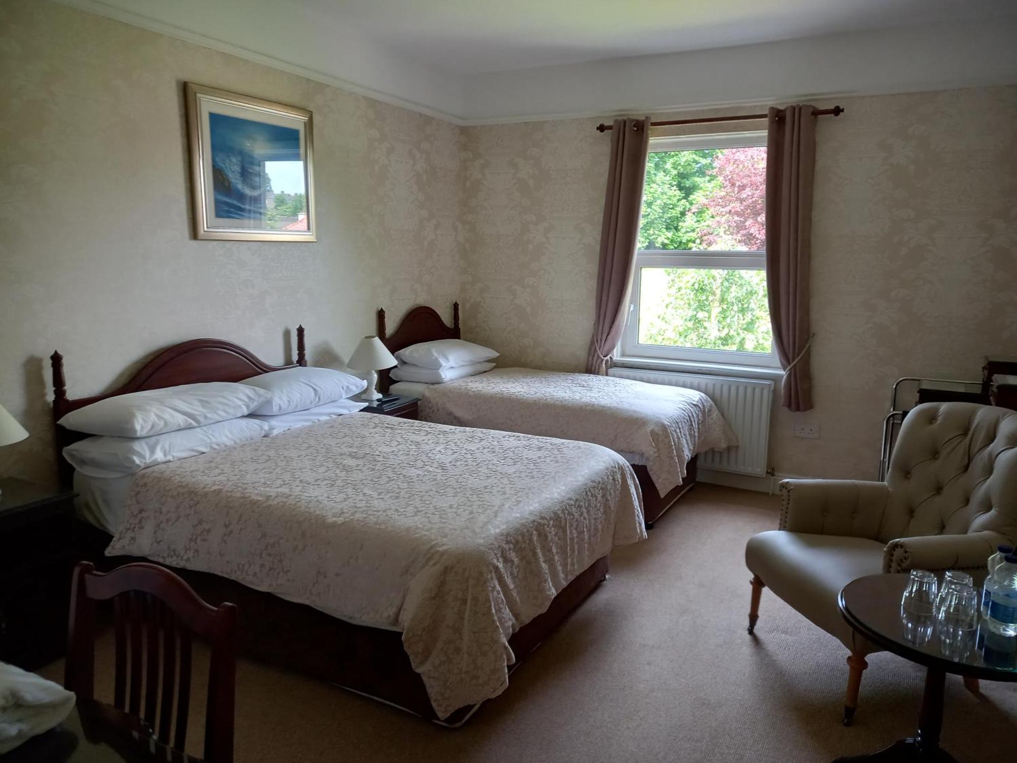 Carraig Rua Bed & Breakfast Килкени Екстериор снимка